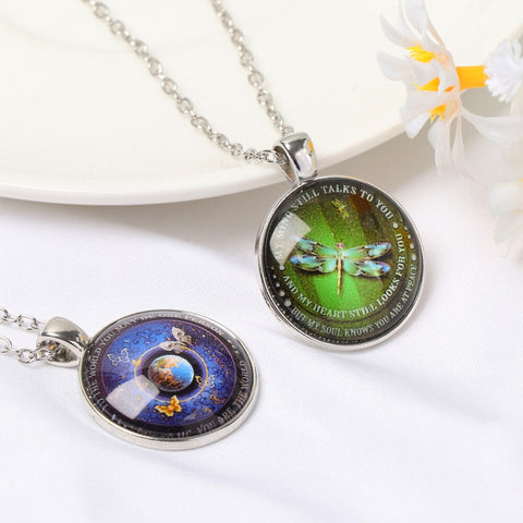 "Flying" Nekclace