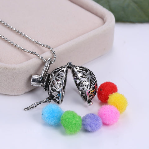 Vintage Round Necklace Aromatherapy Lockets