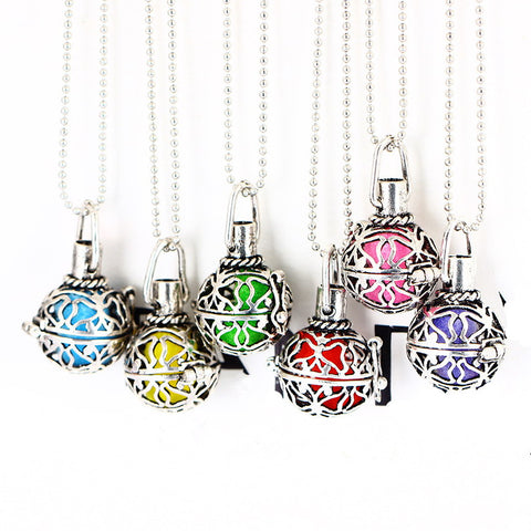 Vintage Round Necklace Aromatherapy Lockets