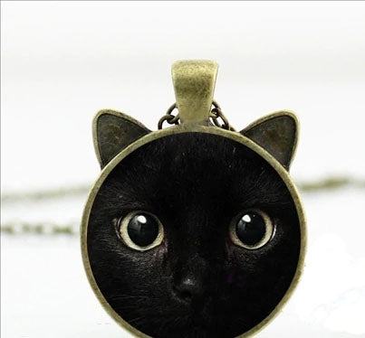 Black Cat  Round Cameo Necklace