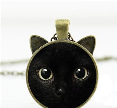 Black Cat Round Cameo Necklace
