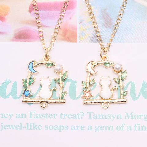 Hanging Cat Necklace