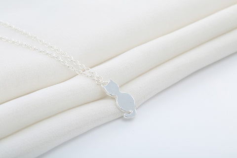 Free Teensy Cat Necklace