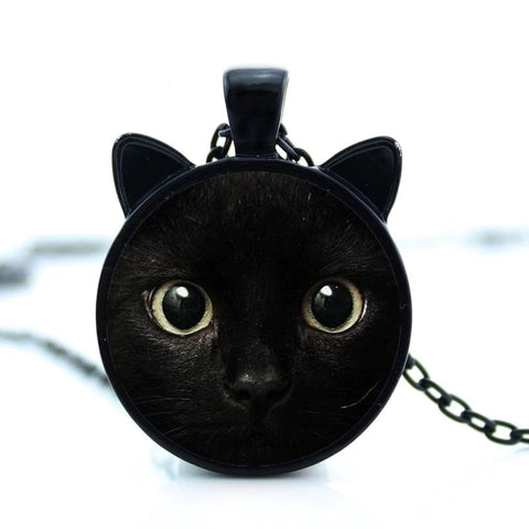 Black Cat Round Cameo Necklace