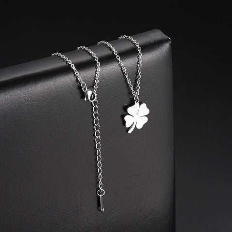 Clover Necklace