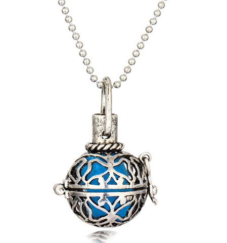 Vintage Round Necklace Aromatherapy Lockets