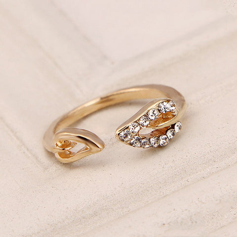 Free Leaf Ring