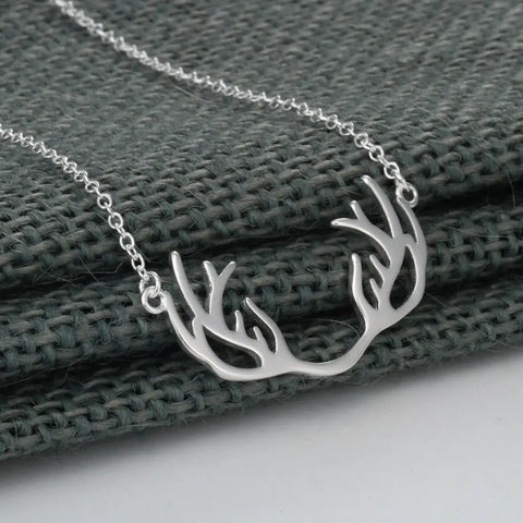 925 Sterling Silver Lovely Deer Antler Necklace
