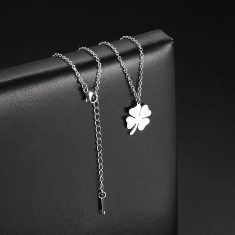 Clover Necklace