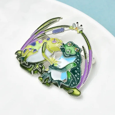 Couple Frogs Brooch