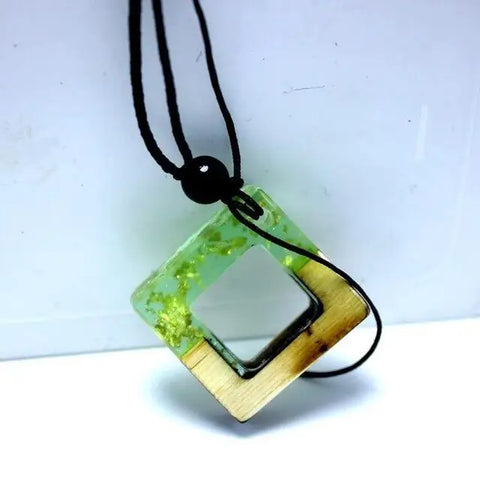 "Dancing Green" Necklace