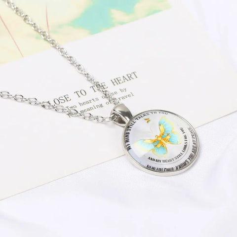 "Flying" Nekclace