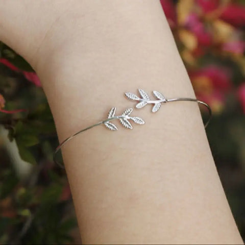Free Leaf Bracelets