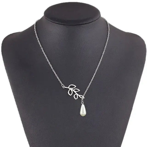 Free Leaf Pearl Necklaces