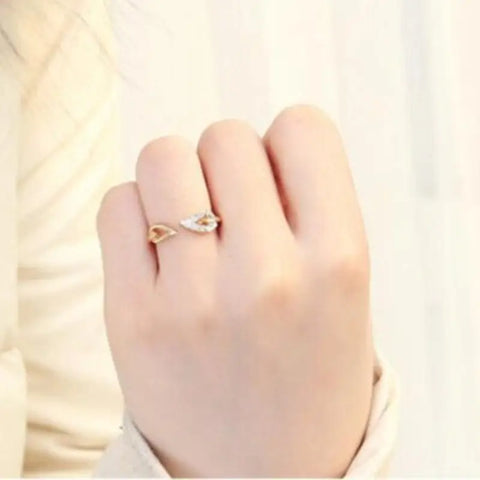 Free Leaf Ring