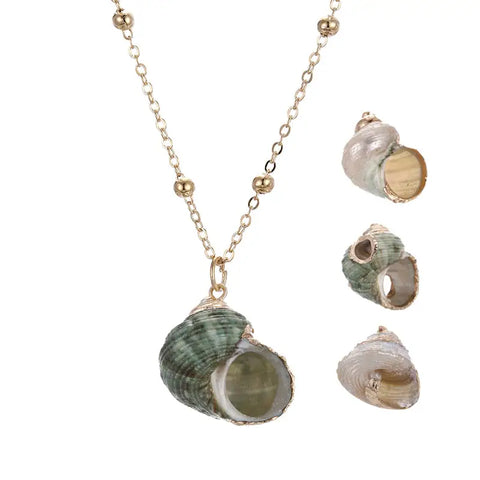 Green Snail necklace