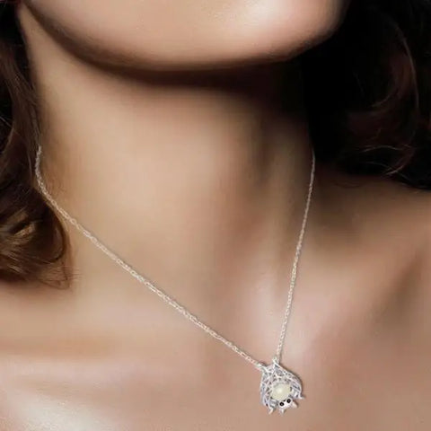 Hung bat Silver Necklace (Glow in the dark)