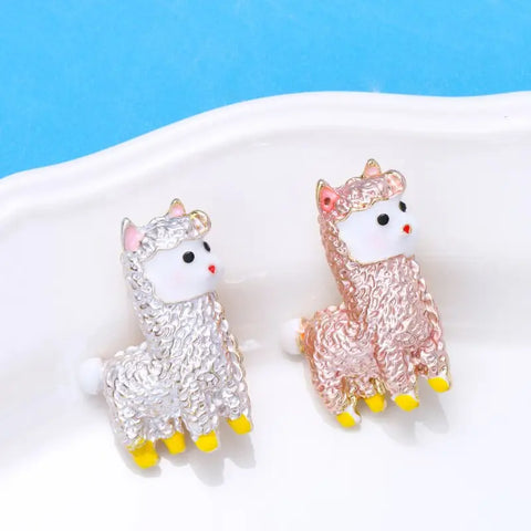 Lovely Alpaca Brooch