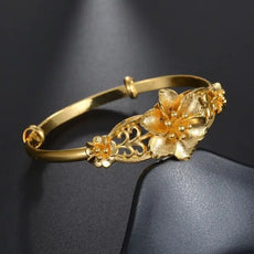 Loving Nature Bracelet