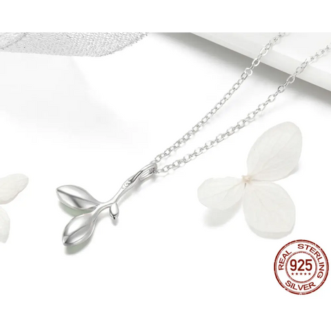 Soft Leaf Necklace