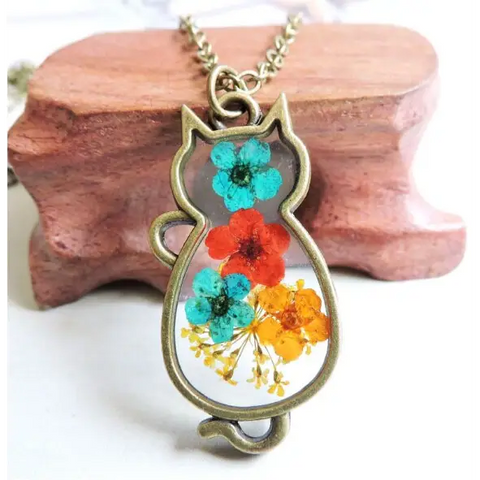 The Four Flowers Cat Necklace