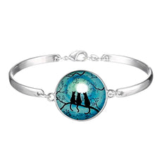Three Cats Glow in the Dark Round Cameo - Bracelet