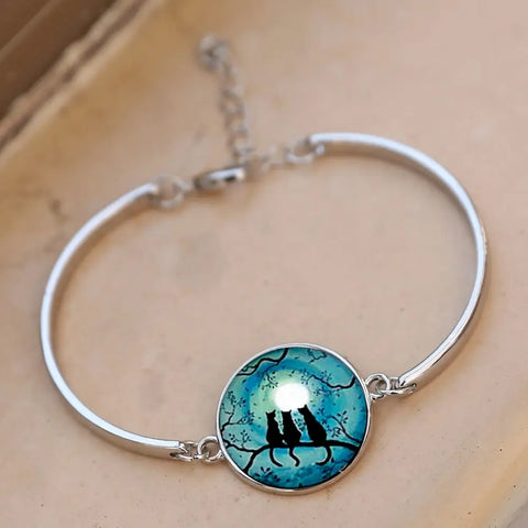 Three Cats Glow in the Dark Round Cameo - Bracelet