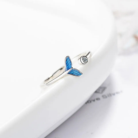 Whale Tail Ring
