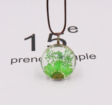 The Green Dried Ball Necklace